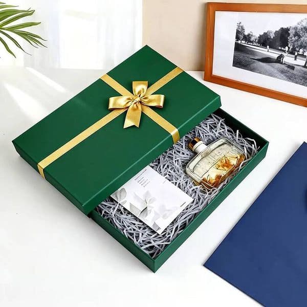 UV Advantage Silk Box Out of Stock Matte Laminated Embossed Paper Gift Shirt Clothing Scarf Sponge Disappears