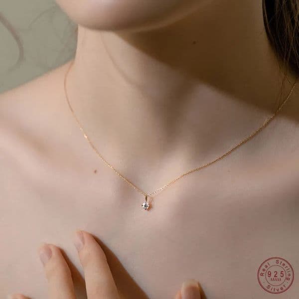 925 Sterling Silver Plated 14k Necklace Classic Four-Claw Single Zircon Clavicle Chain for Women Small Exquisite Wedding Jewelry 260109