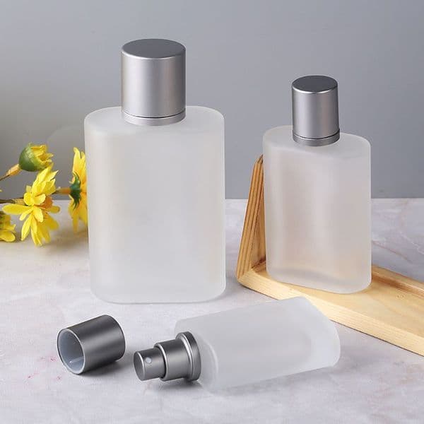50pcs Screw Top Sandblasted Rectangle Square Glass Perfume Bottle Liquid Spray Bottle Empty Bottle 30ml/50ml/100ml Dispenser Bottle Empty Makeup Fine Mist