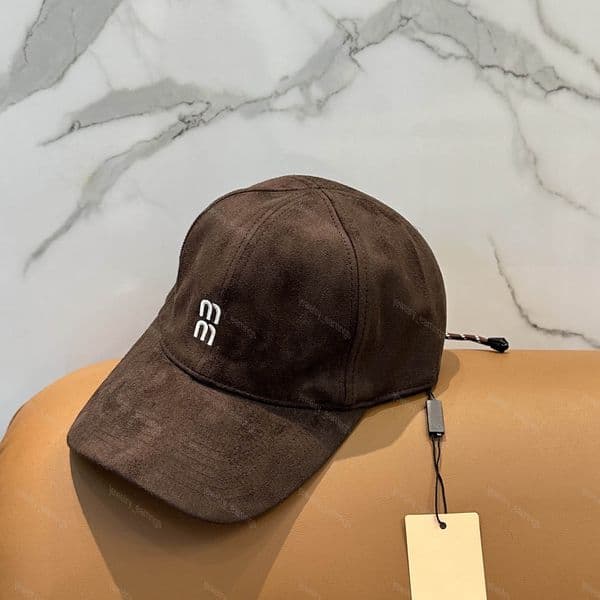 Designer Velvet Baseball Caps for Men Women Khaki Luxury Hats Suede Fitted Cap Fashion Fedora Letters Stripes Mens Casquette ie Hat Brown Gorra cessories C260621