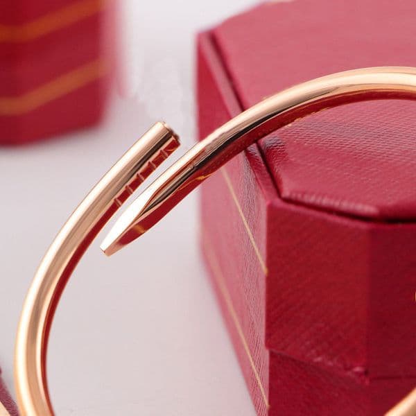 Classic Nail bracelet Stainless Steel Bracelet high-quality for Women's Men's Love Bracelet Couple Bangle