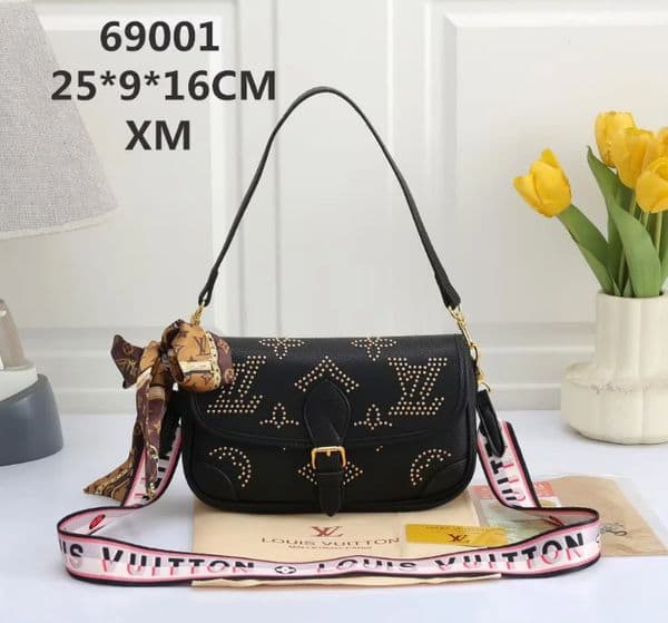 NEW Designer Bags Luxury Fashion Genuine Leather Embossed Crossbody top quality Old Flower Chain Handbags Shoulder bag Stripe Armpit Bag Vacation Purse