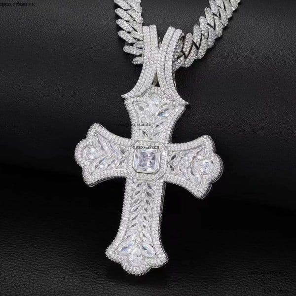 Designer Jewelry S Sier Mosonite Necklace Cross Pendant Cuban Link Chain with Seconds Over Tester Iced Out IGI Vvs Moissanite Dia