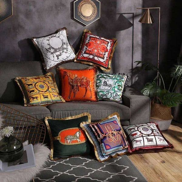 Pillow Case European Luxury Velvet Tassel Cushion Cover Horse Carriage Double Sides Print Luxurious Pillowcase Ultra Soft Sofa Throw 26H0117