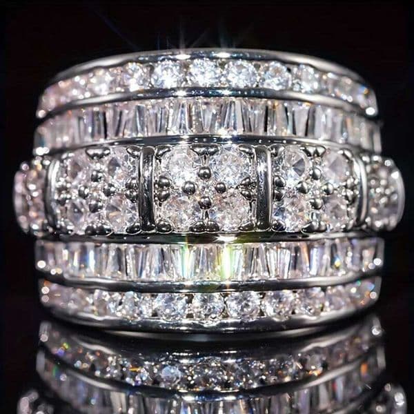 Elegant Women'S Eternal Ring with Sparkling Cubic Zirconia - Luxurious Wide Face Design for Wedding, Daily Occasions