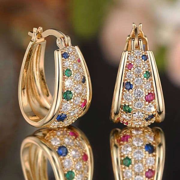 Novel Trendy Golden Color Hoop Earrings Women Luxury Bright Synthetic CZ Accessories for Wedding Party Gorgeous Jewelry