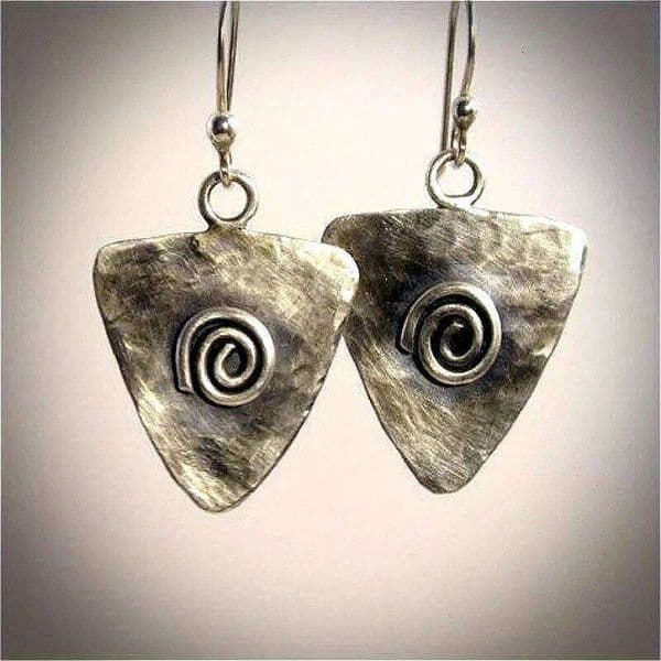 Vintage Hand Carved Spiral Pattern Silvery Plated Dangle Earrings for Women Fashion Concise Vacation Jewelry Accessories Crafts