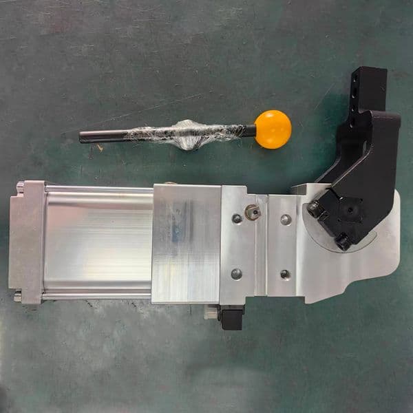 Manual Grip Control for Power Clamping Cylinders Standard Mounting Holes Included Bore diameter 63mm