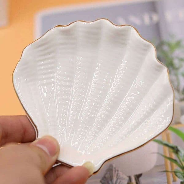 Retro Ceramic Case Shell Shape Plates White Dish Desktop Storage Plate Sweet Home Decor Jewelry Display Tray 26H0119