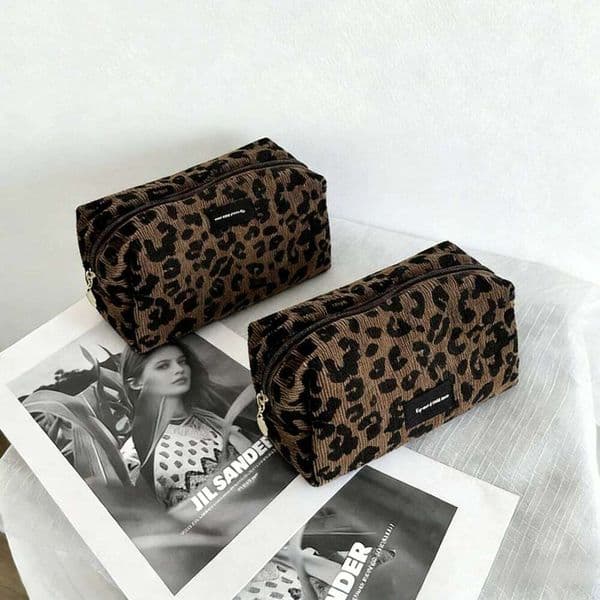 Portable Leopard Cosmetic Bags Cheetah Print Makeup Bag Lightweight Travel Toiletry Purses Accessories Organizer Pouch Gifts 26L0119