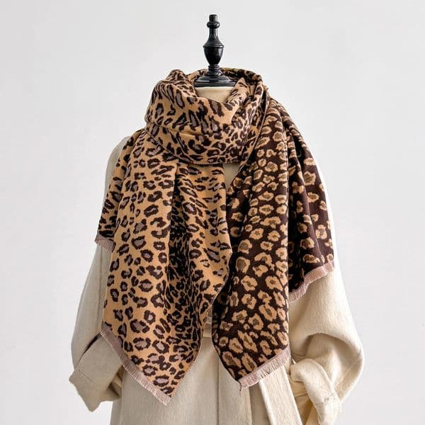 2025 n Leopard Printed Cashmere Scarf Women Winter Pashmina Shawls And Wraps Thick Warm Bufanda Stoles Blanket 260113