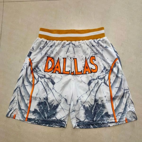 2026 Maverick casual beach pants with retro letter embroidery, breathable and quick drying, suitable for street and outdoor sports basketball shorts, men's pocket rope