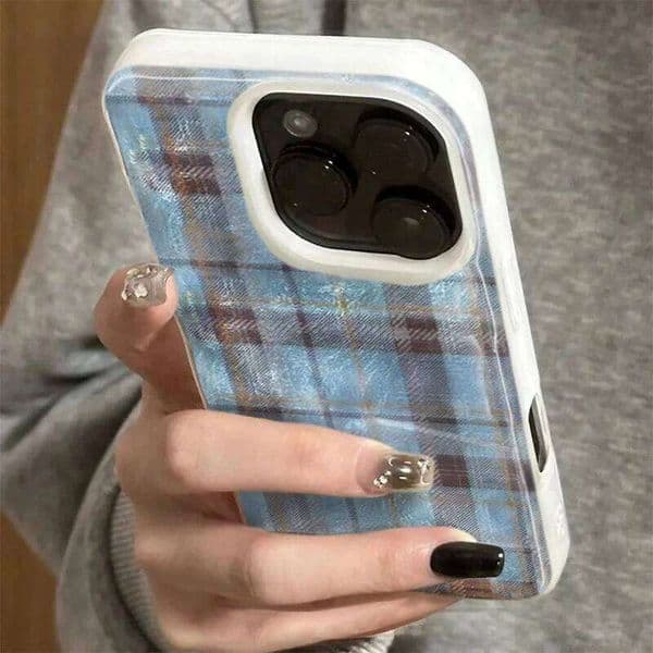 Dopamine Flowers Plaid Cute Phone Case For iPhone 16 15 Plus 14 13 12 11 Pro Max 17 Air Folds Texture Silicone TPU Funda Z260121