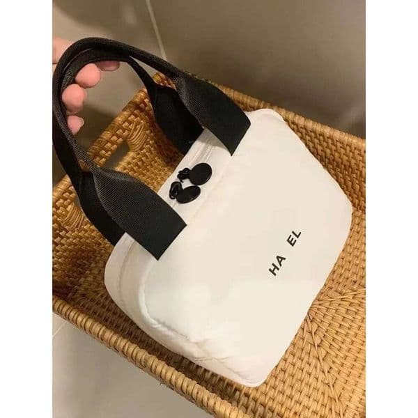 Designer white Handbag Embroidered Camellia Soft Extra Large Makeup Washing Bag 26W0119