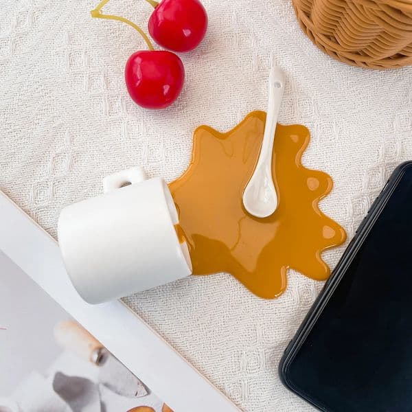 PVC Spilled Coffee Cup Phone Stand - Funny Tumbled Mug Holder for Desk Decor Prank Gifts Video Watching 260121