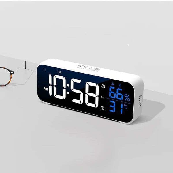 Digital Alarm Table Electronic Clock with Temperature Humidity Weekday & Dual Alarms Ringtones Rechargeable 26L0122
