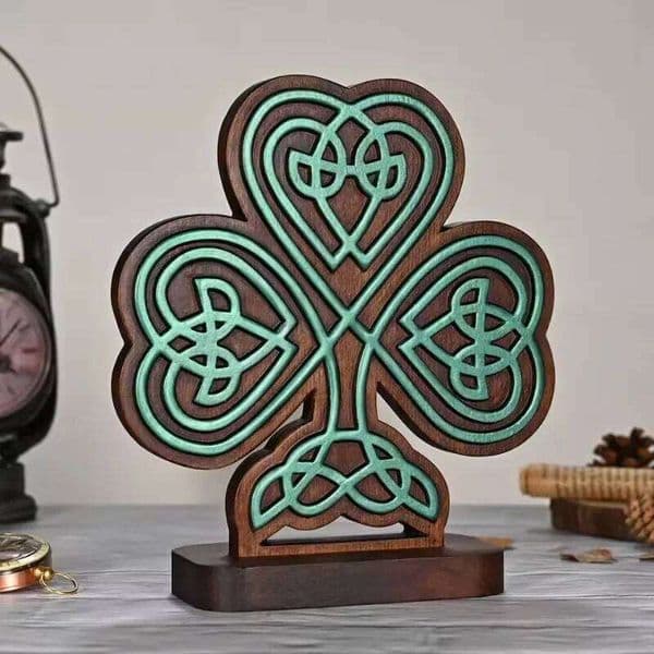 Vintage Solid Wood Carved Love Souvenir Desktop Decoration Ornaments 26W01212