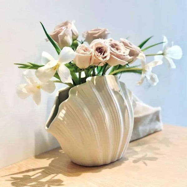 Simple Organic Resin Vase Design Pot Shell Flower Arrangement Creative Desktop Home Decoration 26W01212