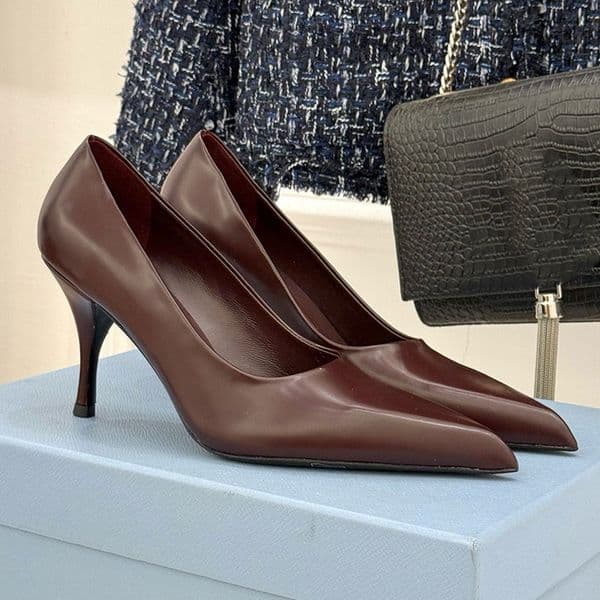 Luxury Ladies Leather Pumps Designer Classic Paris Fashion Week High Heels Sandals I484N Women Pointed Shoes Summer Retro high heels Rubber outsole