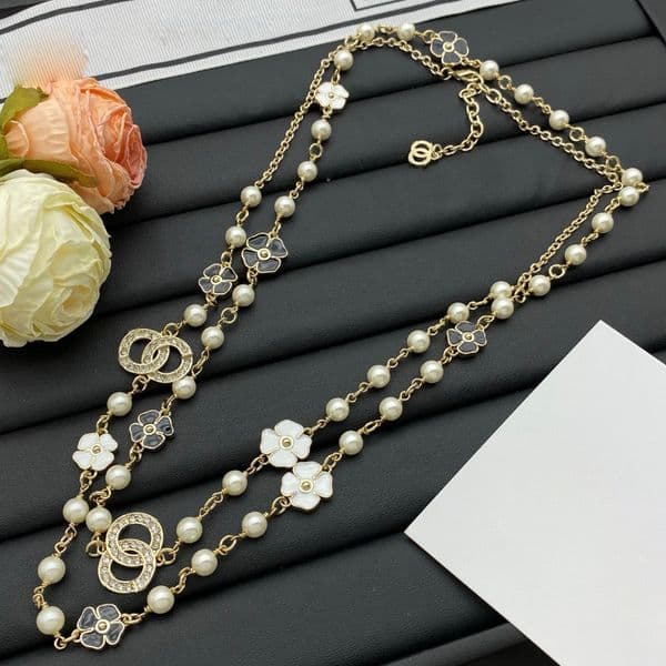 Designer necklaces channels Necklace Wind Double Pearl Four-Leaf Clover Sweater Chain for Women Camellia Long Style jewelry cc necklace