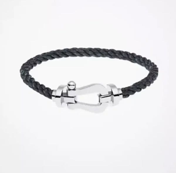 High Quality Luxury Designer Bangle Stainless Steel Bracelet Classic Design Jewelry Bracelets For Men And Women Fashions 007 Very Nice Bracelets s
