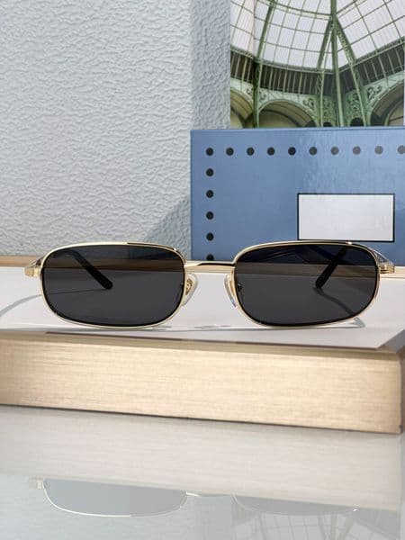 Luxury Designers Womens Sunglasses For Women Men Sun Glasses Mens Designer 1457 Fashion Style Protects Eyes Random Box