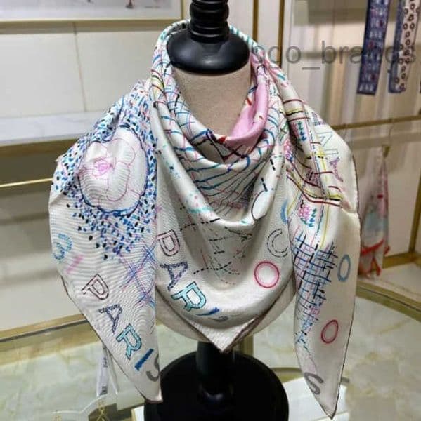 High quality Designer Scarf For Women Luxury Head Scarf Versatile Scarf Womens Silk Scarf Size 9090cm Square Scarf