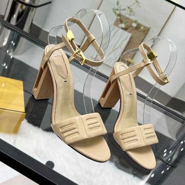 Women High Shoes Sandals Leather Platform Sandals Designer Women Classic Sandals Party Wedding dress shoes Size 35-43 Free Shiping
