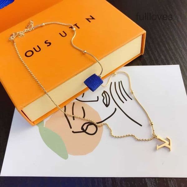 luxury Designer necklace Plated Stainless Steel Necklaces Choker Chain Pendant Fashion Womens Wedding Jewelry Accessories