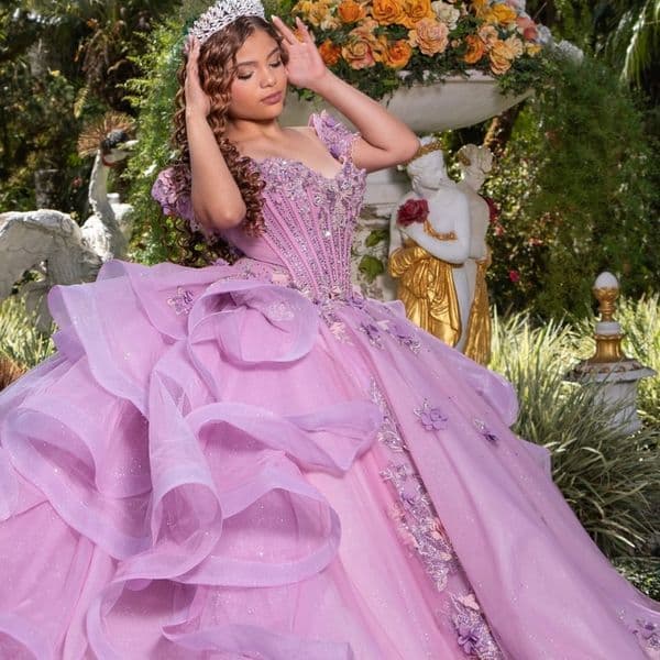 Light Lilac Shiny Princess Sweet 16 Dress Quinceanera Dresses Applique Flower Beading Crystal Bow Tull Party Birthday Vestidos 15 De Anos