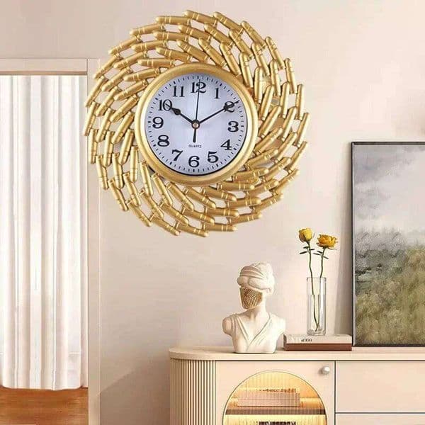 Modern simple European and American clock decoration living room creative home fashion restaurant wall hanging quartz watch 26W0128