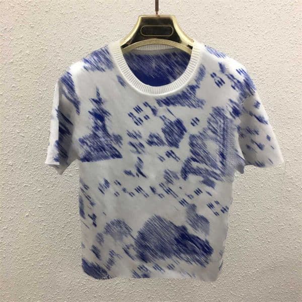 designer tops Womens tshirt tee Unique brushstroke prints that look like art round neck Soft delicate and breathable fashionable jacquard letters shirt