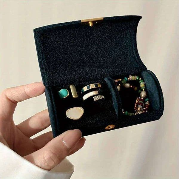 1pc Luxury Velvet Women's Jewelry Box - Compact Travel Anti-Tarnish Ring Storage, Perfect Gift for Birthdays/Mothers Day 26H0128