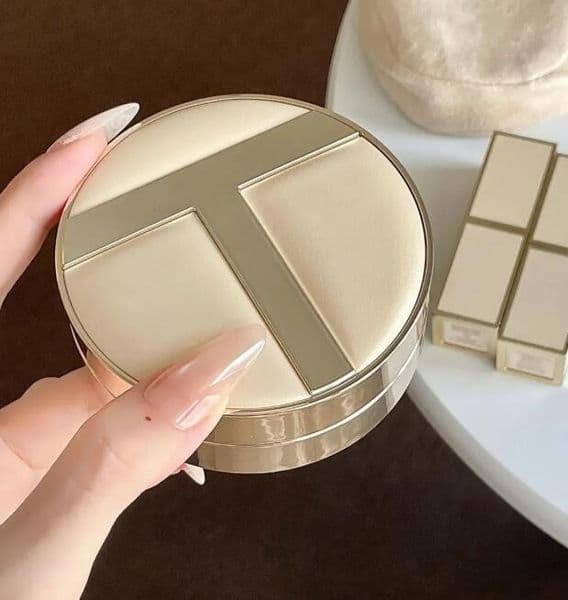 12g Foundation Primer Vanilla Cushiion Soft Matte blurring cushion foundation 3 Colors 0.4/0.6 /0.7 Long-lasting Oil Control Coverage Face Blemishes Air Cushion