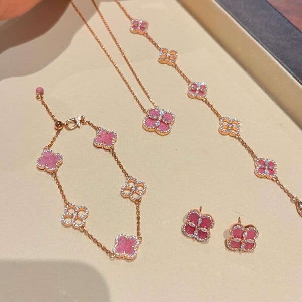 Vintage Rose Pink Flower Exquisite Sparkling Diamond Four-Leaf Clover Bracelet Necklace Earrings Dopamine Retro Set