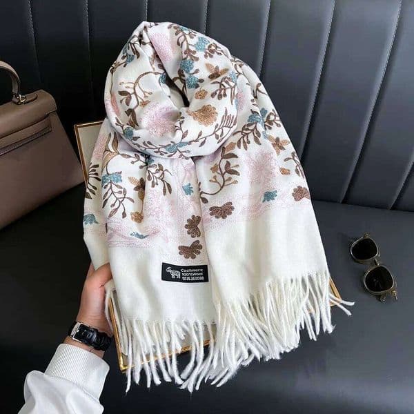New Winter Warm Cashmere Scarf for Women Embroidery Blanket Thick Shawl Wrap Neckerchief Fashion Bufanda Echarpe Poncho 26Y0129
