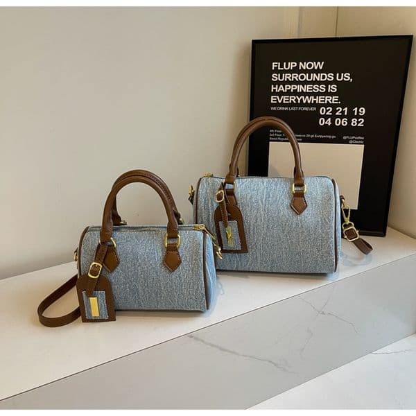 Women's Vintage 2026 New Fashion Handbag Casual All Match Commuter Single Shoulder Crossbody with a Sense of Luxury Small Batch Boston Bag