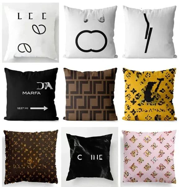 STOCK Quality Designer Black And White Throw Classic Letter Printed Home Cover Minimalist Sofa Decoration Cushion 45X45cm Pillow Core Detachable Free Shipping