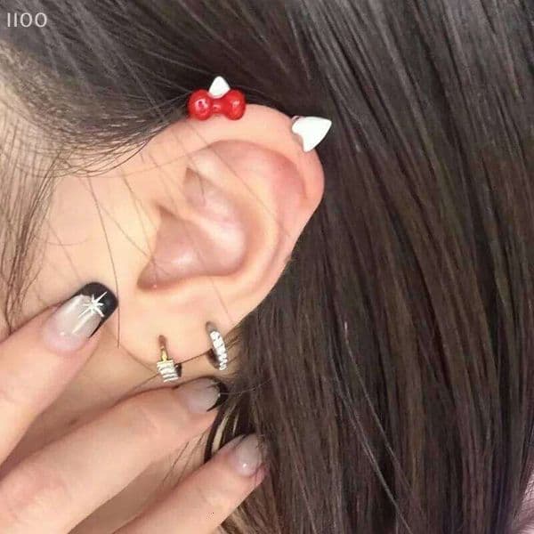 2Pcs Bow Heart Ear Bone Titanium Steel Cute Earrings For Women Puncture Jewelry Accessories 26W0129