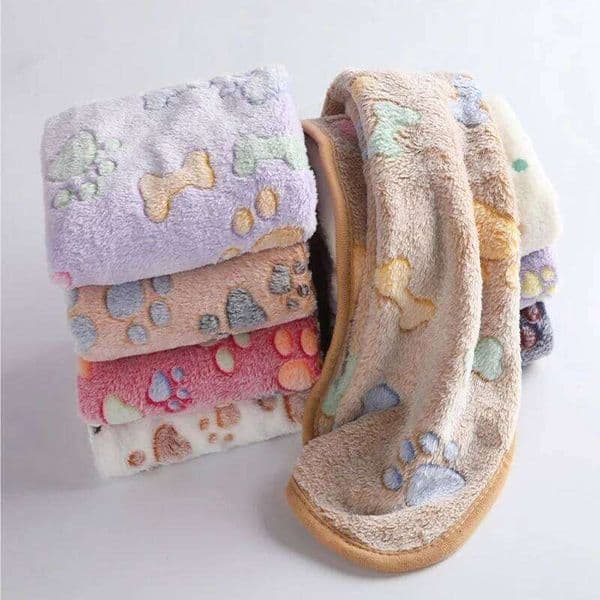 Soft Puppy High Quality Flannel Dog Sleeping Paw Print Pattern Cartoon Pet Warm Comfortable Blanket Cat Mat 26W01130
