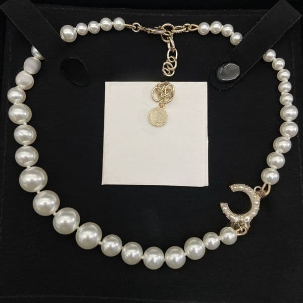 Designer Pendant Crystal Necklaces Fashion Women Copper Pearl Necklace Chains Chain for Women Elegant Jewelry Gifts with Box