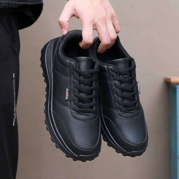Sports Outdoor Casual Comfortable Lightweight Walking Fashionable and Simple Men Shoes Black White Sneakers