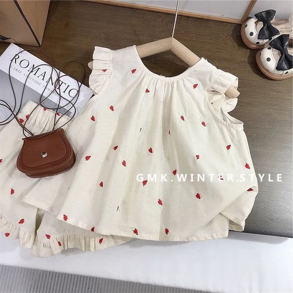 Summer Kids Girls 2PCS Clothes Set Cotton Fly Sleeve Red Love Baby Girls Tank Tops Suits Ruched Hem Children Girl Shorts Outfit 260227