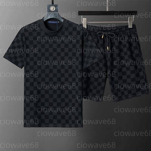 Fashion Summer Mens t shirt Tracksuits Short Sleeve Shorts Suit 2 Piece Set Classic Mens T-Shirt Beach Pants 2pcs Sports Casual Suits M-3XL