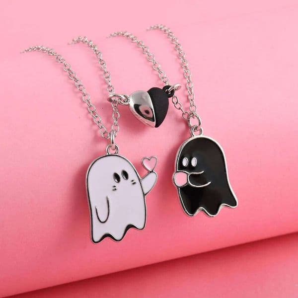 Lovecryst 2Pcs/set Cute Black White Ghost Finger Heart Best Friend Necklace for Girls Fashion Friendship Gifts Y260302