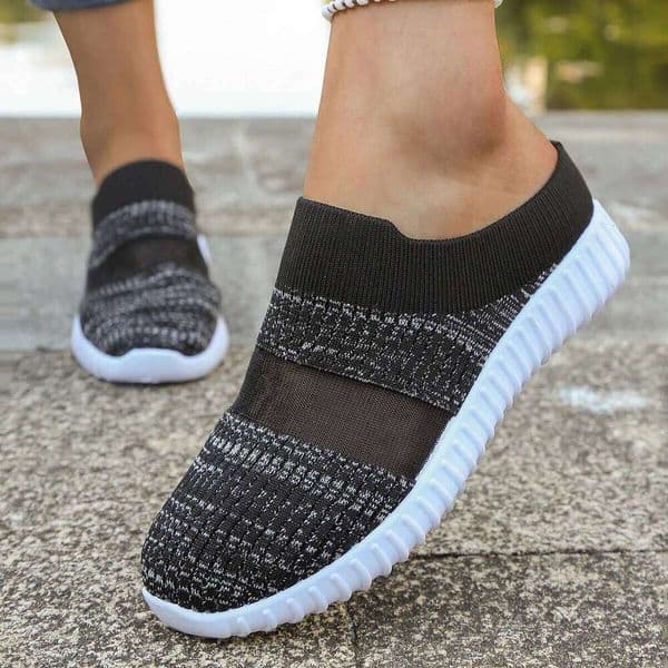 Women's A pair of color-blocked woman 2026 Keep up with the fashion free shippiing shoes
