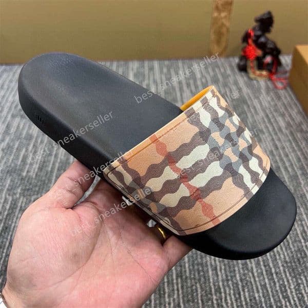 Paris Mens Womens Slippers Summer Sandals Slides Scuffs Beach Leisure Office Pool Slippers Man 3D Printing Sandali Bathroom Shoes Loafers Unisex Slides