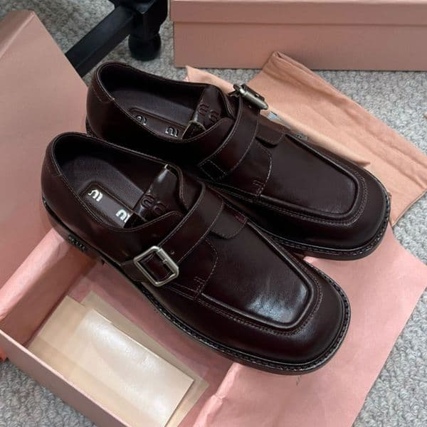 Designer Square Toe Thick Heel Loafers Ladie College Style Leather Shoes Womens Metal Buckle Casual shoes Rubber Outsole