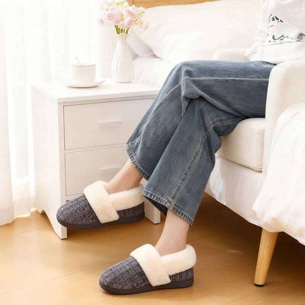 Smile Winter Fuzzy Women's New Closed Back Fur Knit Bedroom Non-slip Warm House Shoes Memory Foam Slippers