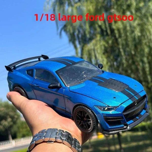 Large 1:18 Ford Mustang GT500 Miniatures Alloy Diecast Metal Vehicle Model Desk Desktop Collection Decorative Hobby Ornaments C260305